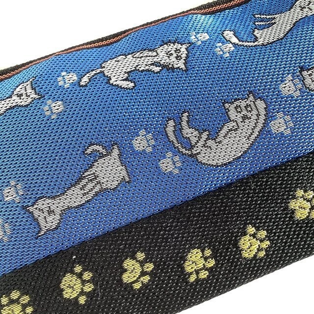【いたずらにゃんこ】畳縁 幅広 ペンケース マスクケース 肉球 猫 足跡 和風 ポーチ