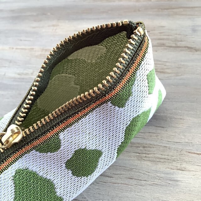 【抹茶牛】畳縁 テトラ型 ペンケース 和風 ホルスタイン 乳牛 抹茶ミルク