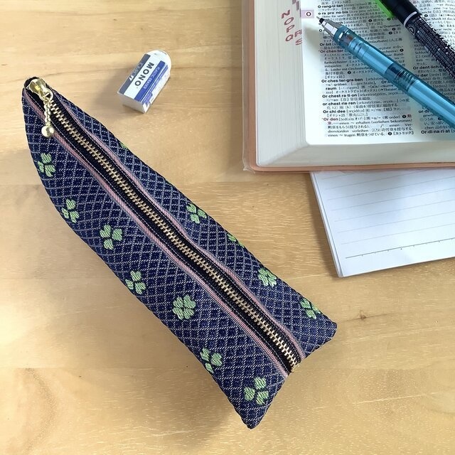 【クローバー】畳縁 テトラ型 ペンケース 四つ葉 紺 四葉 おうち時間