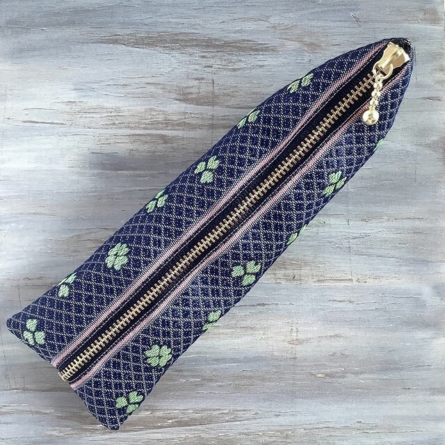 【クローバー】畳縁 テトラ型 ペンケース 四つ葉 紺 四葉 おうち時間