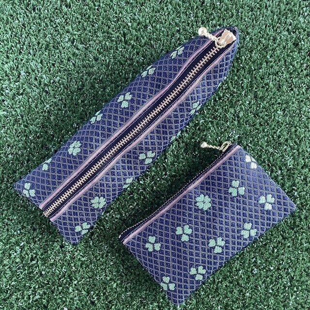 【クローバー】畳縁 ぺたんこ ミニポーチ カードケース 小銭入れ 紺 和風 四葉