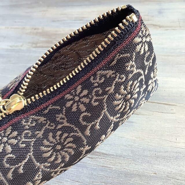 【花唐草】畳縁 テトラ型 ペンケース 和風 レトロ 更紗 シック こげ茶