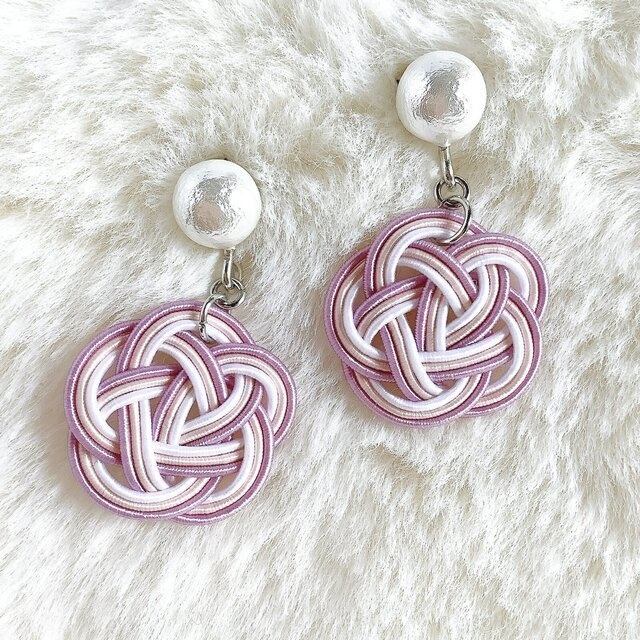 【紫雲】水引 お花とコットンパール ピアス 藤色 パープル ゆらゆら