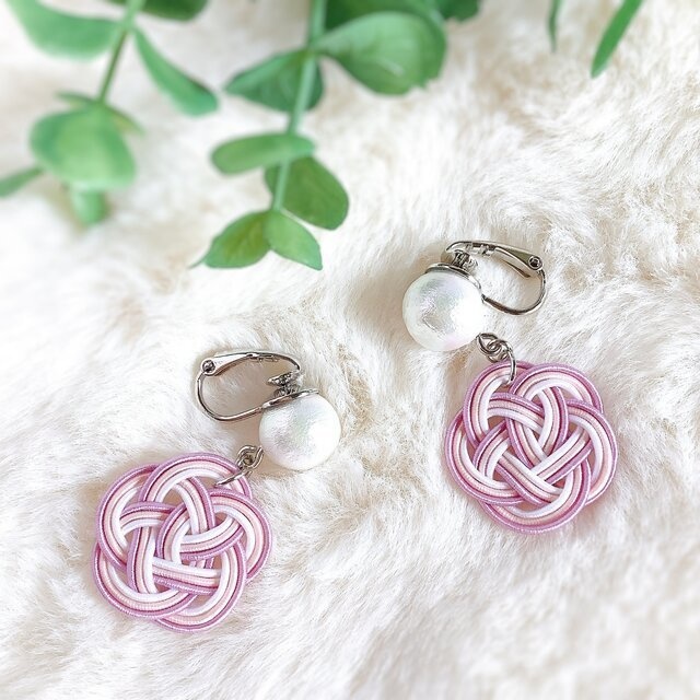 【紫雲】水引 お花とコットンパール イヤリング 藤色 パープル ゆらゆら