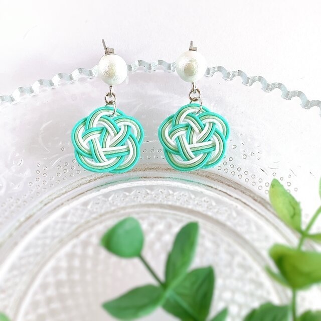 【五月待つ】水引製 お花とコットンパール ピアス 薄荷 ミント ゆらゆら
