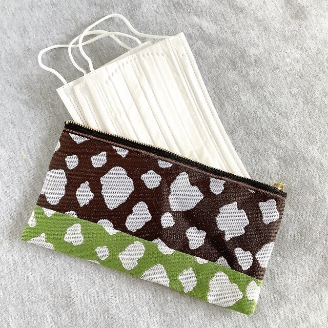【珈琲抹茶牛】畳縁 幅広 ペンケース マスクケース ポーチ こげ茶 抹茶色 ホルスタイン