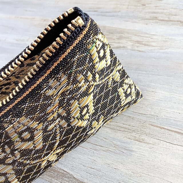 【レトロな薔薇】畳縁 テトラ型 ペンケース 和風 レトロ シック 黒 金 アンティーク