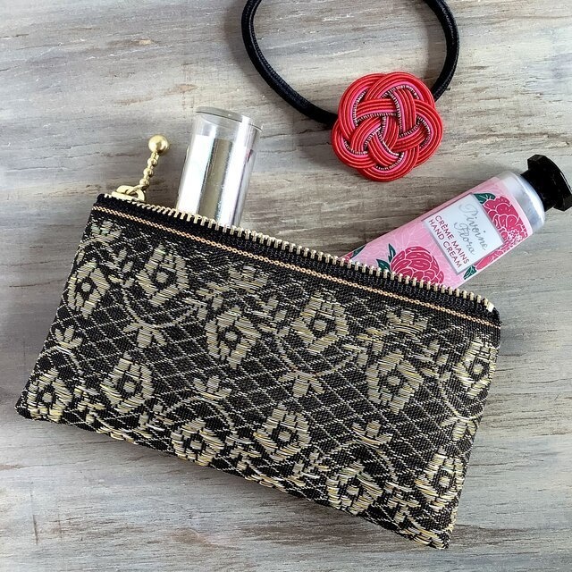 【レトロな薔薇】畳縁 テトラ型 ペンケース 和風 レトロ シック 黒 金 アンティーク