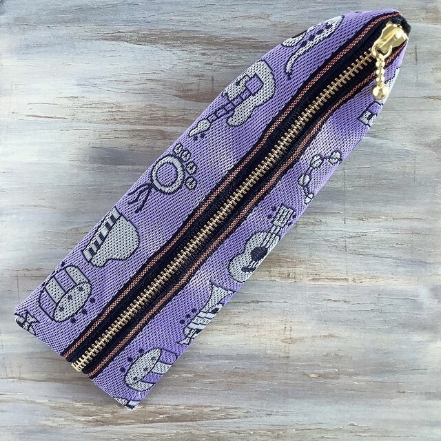 【楽器】畳縁 テトラ型 ペンケース ユニーク ギター トランペット ピアノ 紫