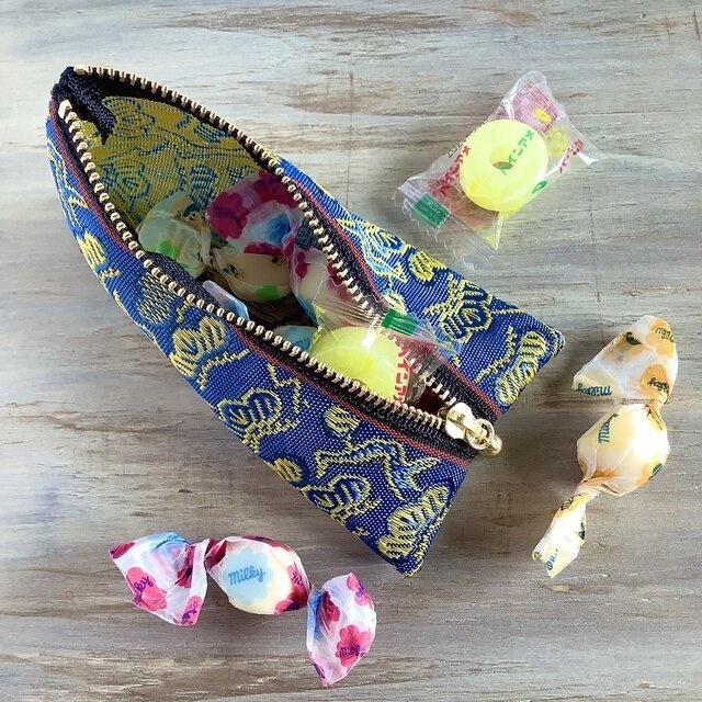 【金の松】畳縁 テトラ型 ミニポーチ 小銭入れ 和風 縁起物 青 ゴールド