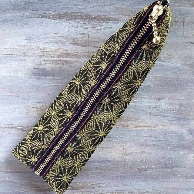 【キウイ麻の葉】畳縁 テトラ型 ペンケース 黒 金 伝統 和風