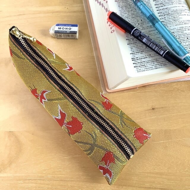 【金魚】畳縁 ぺたんこ ミニポーチ カードケース 小銭入れ 金 シノワズリ 和風 黄色