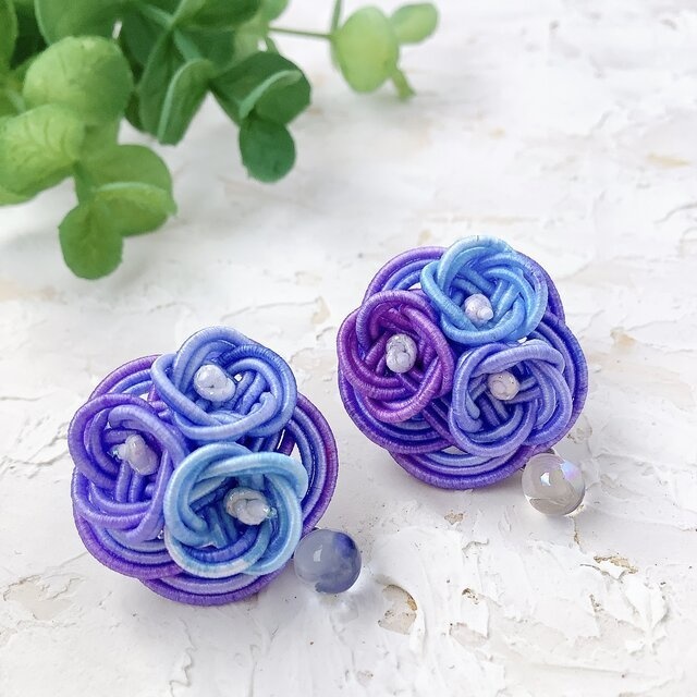 ★オリジナル染色水引使用 水引製【紫陽花】チタン ピアス 大人可愛い 紫