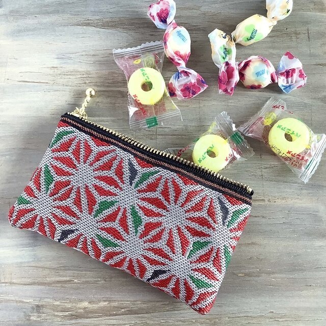 【麻の葉】畳縁 ぺたんこ 小銭入れ ミニポーチ カードケース ステンドグラス風 白 赤 和風