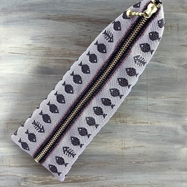 【お魚】畳縁 テトラ型 ペンケース 灰桜 ピンク さかな