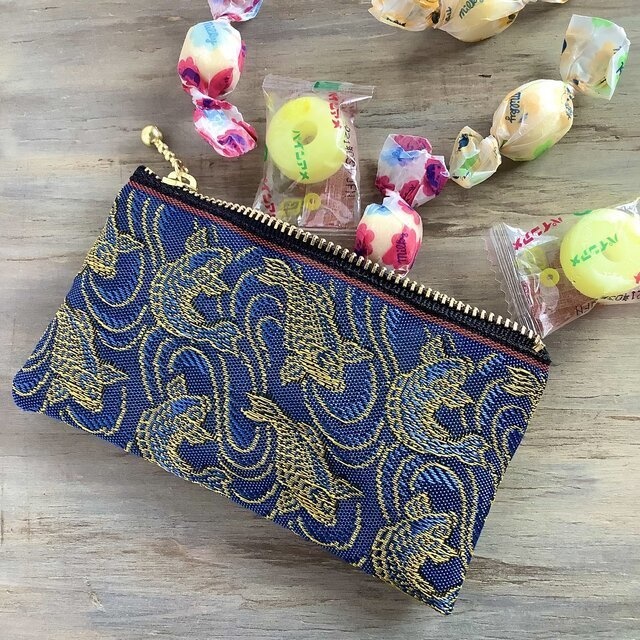 【登竜門】畳縁 ぺたんこ ミニポーチ カードケース 小銭入れ 鯉 縁起物 青 金