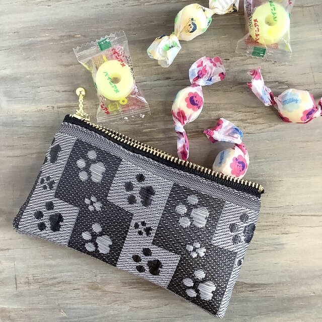 【肉球】畳縁 ぺたんこ ミニポーチ カードケース 小銭入れ 足あと 黒 グレー 犬 猫