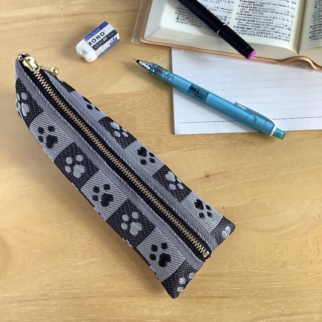 【肉球】畳縁 ぺたんこ ミニポーチ カードケース 小銭入れ 足あと 黒 グレー 犬 猫