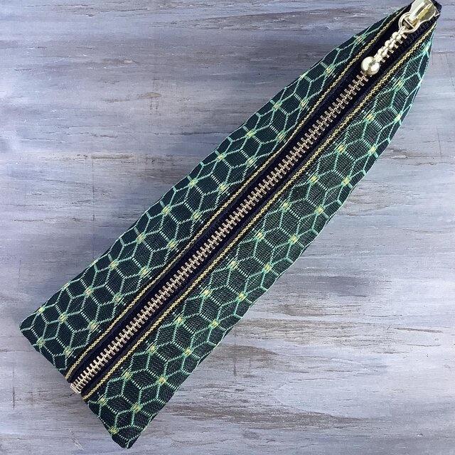 【サボテン】畳縁 テトラ型 ペンケース 麻の葉 キューブ 幾何学模様 黒 グリーン