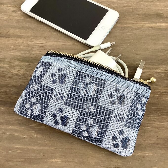 【肉球】畳縁 ぺたんこ ミニポーチ カードケース 小銭入れ 足あと ブルー 水色 犬 猫