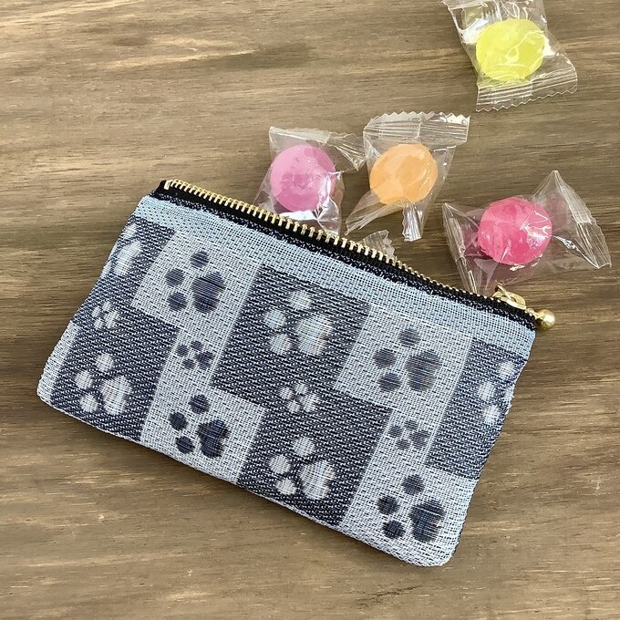 【肉球】畳縁 ぺたんこ ミニポーチ カードケース 小銭入れ 足あと ブルー 水色 犬 猫
