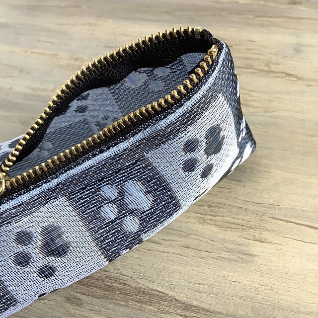 【肉球】畳縁 テトラ型 ペンケース ブルー 水色 犬 猫 足あと