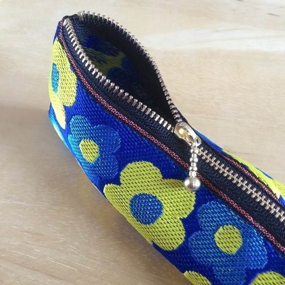 【レトロポップ 花柄】畳縁 テトラ型 ペンケース ブルー 青 おうち時間