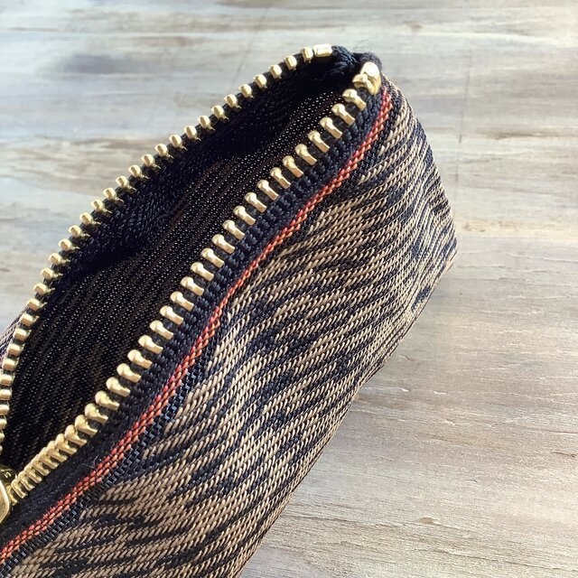 【ストリングス】畳縁 テトラ型 ペンケース 茶色 黒 おうち時間