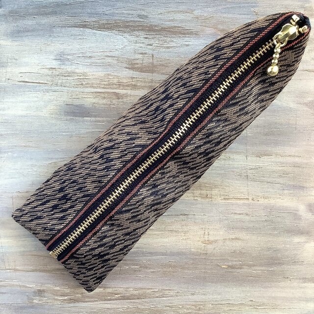 【ストリングス】畳縁 テトラ型 ペンケース 茶色 黒 おうち時間