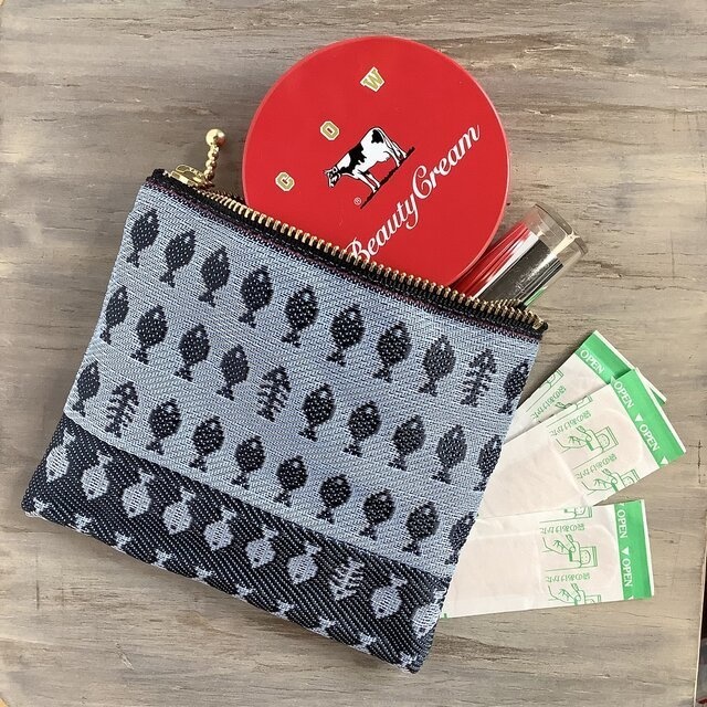 【お魚】畳縁 ポーチ サニタリーケース 和風 空 水色