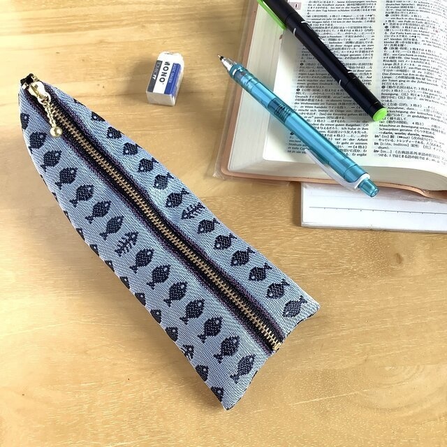 【お魚】畳縁 ポーチ サニタリーケース 和風 空 水色