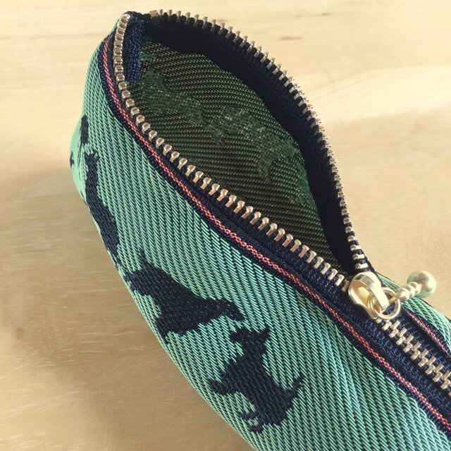 【シルエットワンコ】畳縁 テトラ型 ペンケース 犬 ミント