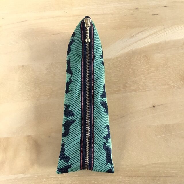 【シルエットワンコ】畳縁 テトラ型 ペンケース 犬 ミント