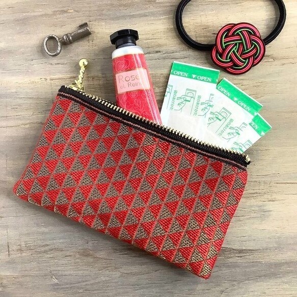 【鱗模様】畳縁 ぺたんこ 小銭入れ ミニポーチ カードケース クリスマスカラー 幾何学模様 赤 金 三角