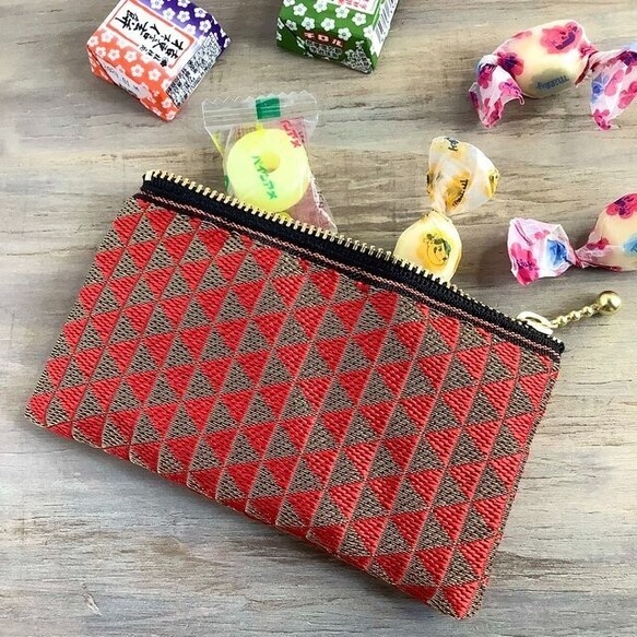 【鱗模様】畳縁 ぺたんこ 小銭入れ ミニポーチ カードケース クリスマスカラー 幾何学模様 赤 金 三角