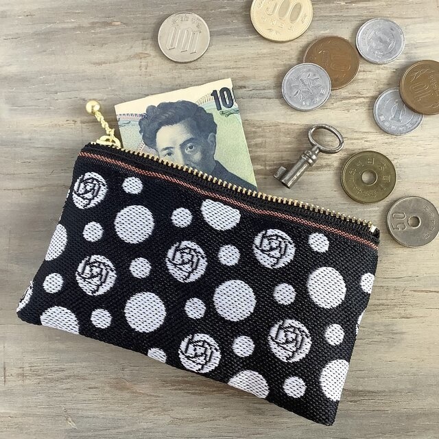 【夜の白薔薇】畳縁 ぺたんこ ミニポーチ カードケース 小銭入れ モノトーン ばら 白 黒 水玉 ドット