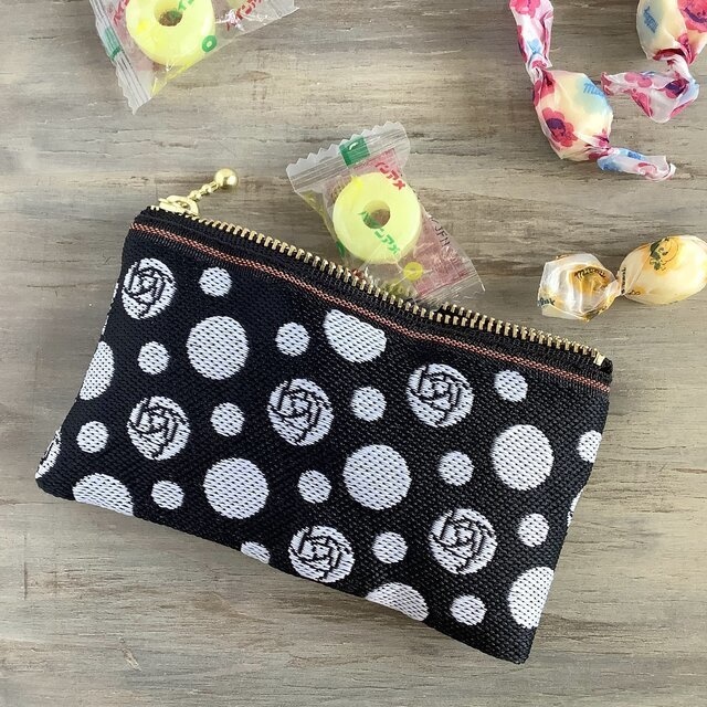 【夜の白薔薇】畳縁 ぺたんこ ミニポーチ カードケース 小銭入れ モノトーン ばら 白 黒 水玉 ドット