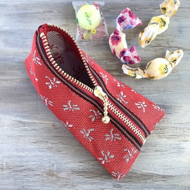 【とんぼ】畳縁 テトラ型 ミニポーチ 小銭入れ 赤 トンボ 勝ち虫 縁起物