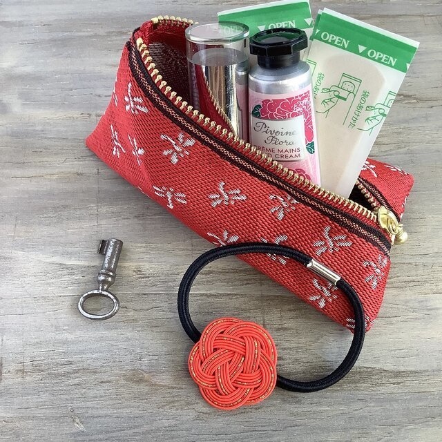 【とんぼ】畳縁 テトラ型 ミニポーチ 小銭入れ 赤 トンボ 勝ち虫 縁起物