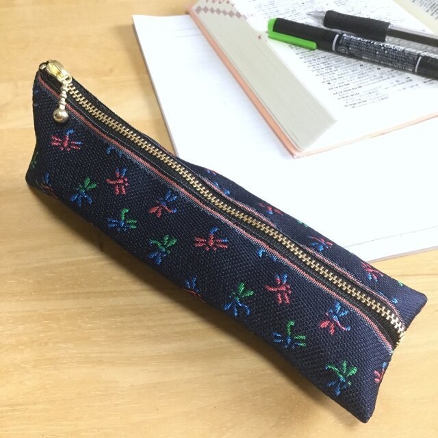 【とんぼ】畳縁 テトラ型 ペンケース トンボ 勝ち虫 カラフル 縁起物