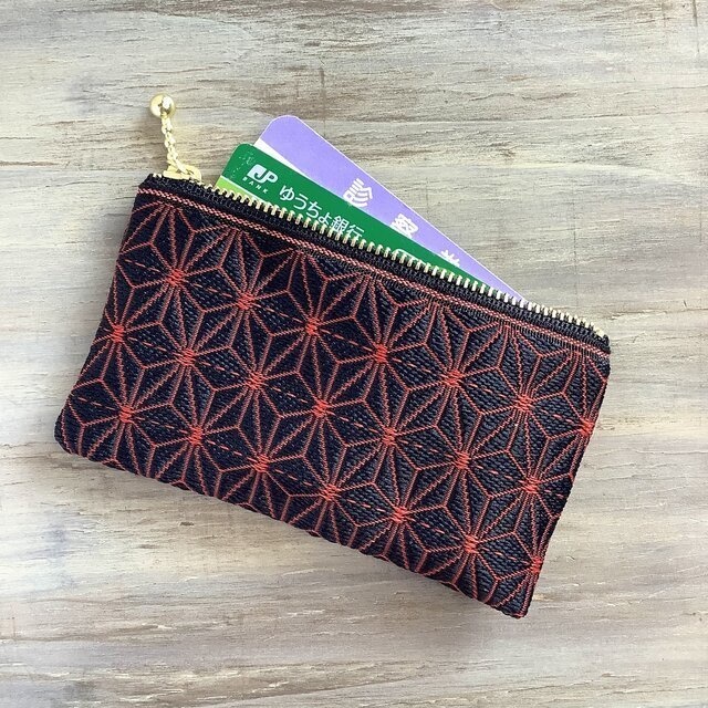 【麻の葉】畳縁 ぺたんこ 小銭入れ ミニポーチ カードケース 黒赤 クール 縁起物