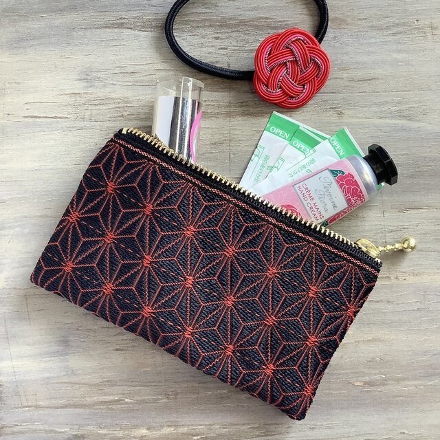 【麻の葉】畳縁 ぺたんこ 小銭入れ ミニポーチ カードケース 黒赤 クール 縁起物