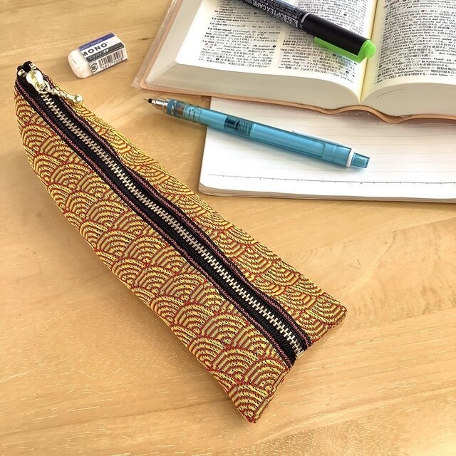 【金波】畳縁 テトラ型 ペンケース 青海波 縁起物 和風 伝統