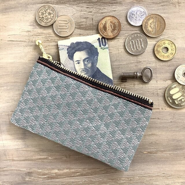 【鱗模様】畳縁 ぺたんこ ミニポーチ カードケース 小銭入れ 新選組 幾何学模様 三角 白 浅葱