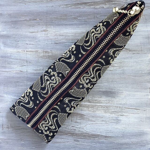 【扇と流水】畳縁 テトラ型 ペンケース 黒 金 銀 和風 吉祥文様