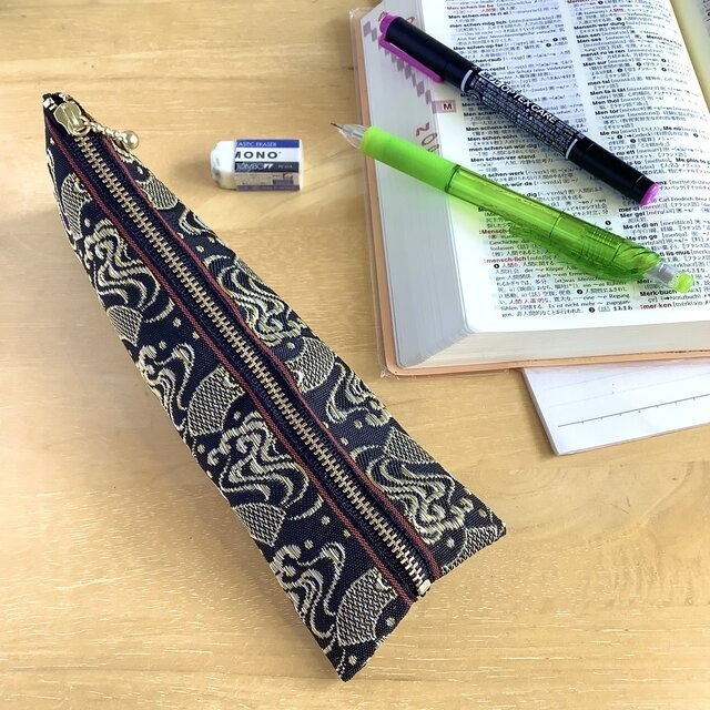 【扇と流水】畳縁 テトラ型 ミニポーチ 小銭入れ 黒 金 銀 和風 吉祥文様