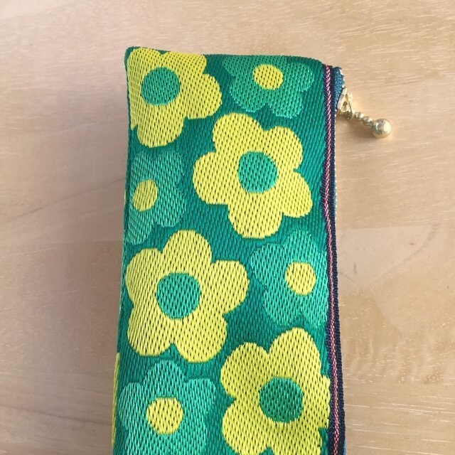 【レトロポップ 花柄】畳縁 テトラ型 ペンケース 緑 グリーン 大人可愛い おうち時間