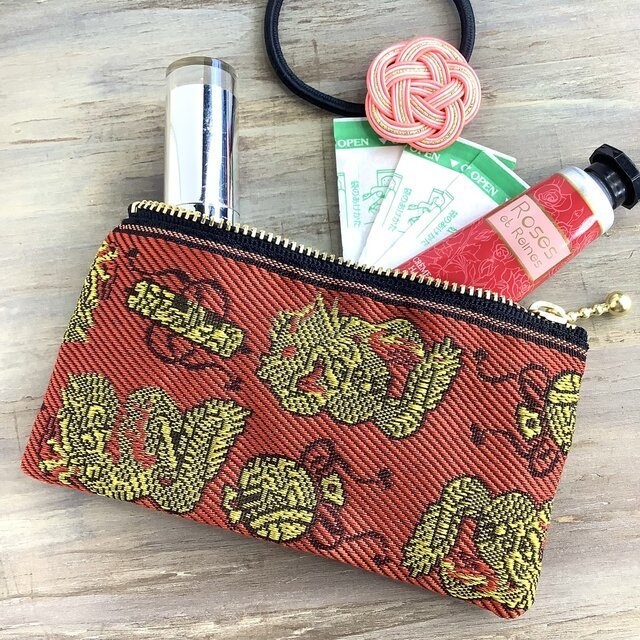 【龍と宝尽くし】畳縁 ぺたんこ ミニポーチ 小銭入れ カードケース 縁起物 竜 ドラゴン