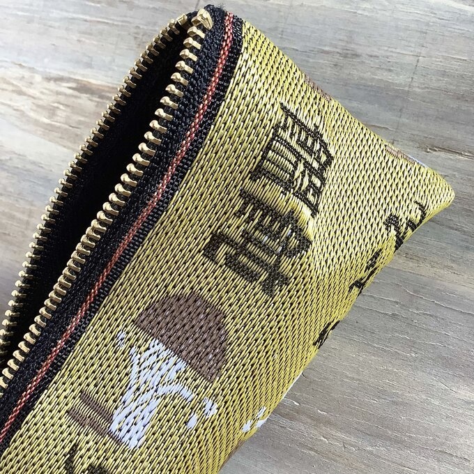 【カレーうどん】畳縁 テトラ型 ペンケース うどん 黄色 丼