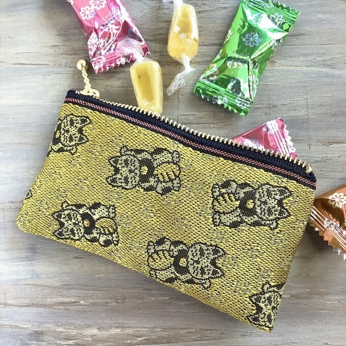 【金の招き猫】畳縁 ぺたんこ ミニポーチ 小銭入れ カードケース 縁起物 猫 金 幸運